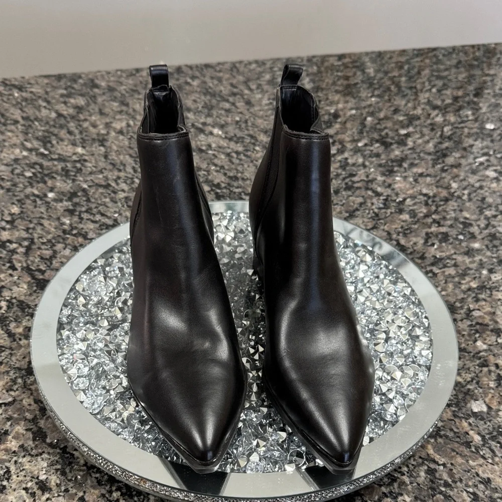 Marc Fisher Sleek Black Ankle Booties pointed toe NEW 8.5